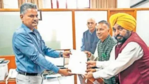 Punjab CM Bhagwant Mann ने CJI पर हुए जूता फेंकने की incident की कड़ी निंदा की