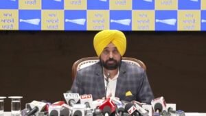 CM Mann ने सिद्ध और चन्नी समेत अपने विरोधियों पर तीखा हमला बोला मीडिया के सामने बड़ी-बड़ी बातें कहीं